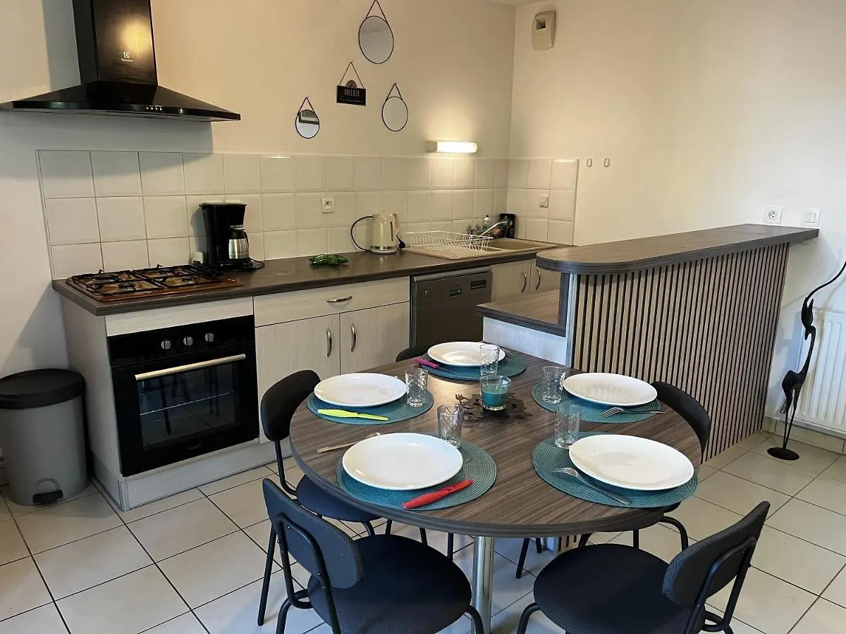 Charmant Appartement T3 Verdoyant Et Lumineux A 10 Minutes Des Metros Roseraie Et Argoulets トゥールーズ フランス